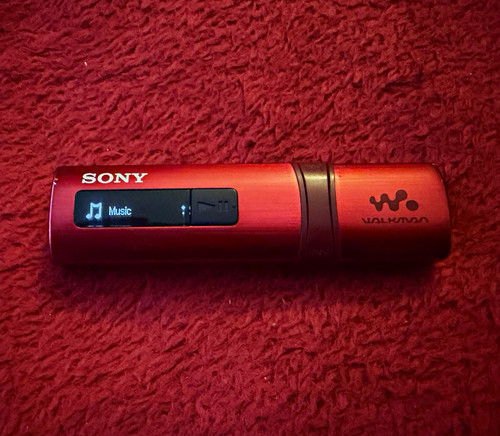 Sony walkman red - walkman, digital